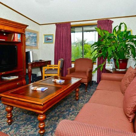 M Star Hotel Covington Luaran gambar